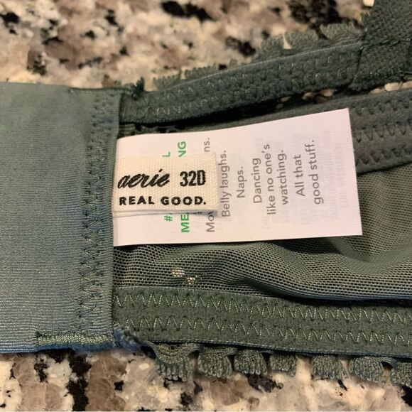 Aerie Bra 32D - Picture 6 of 8